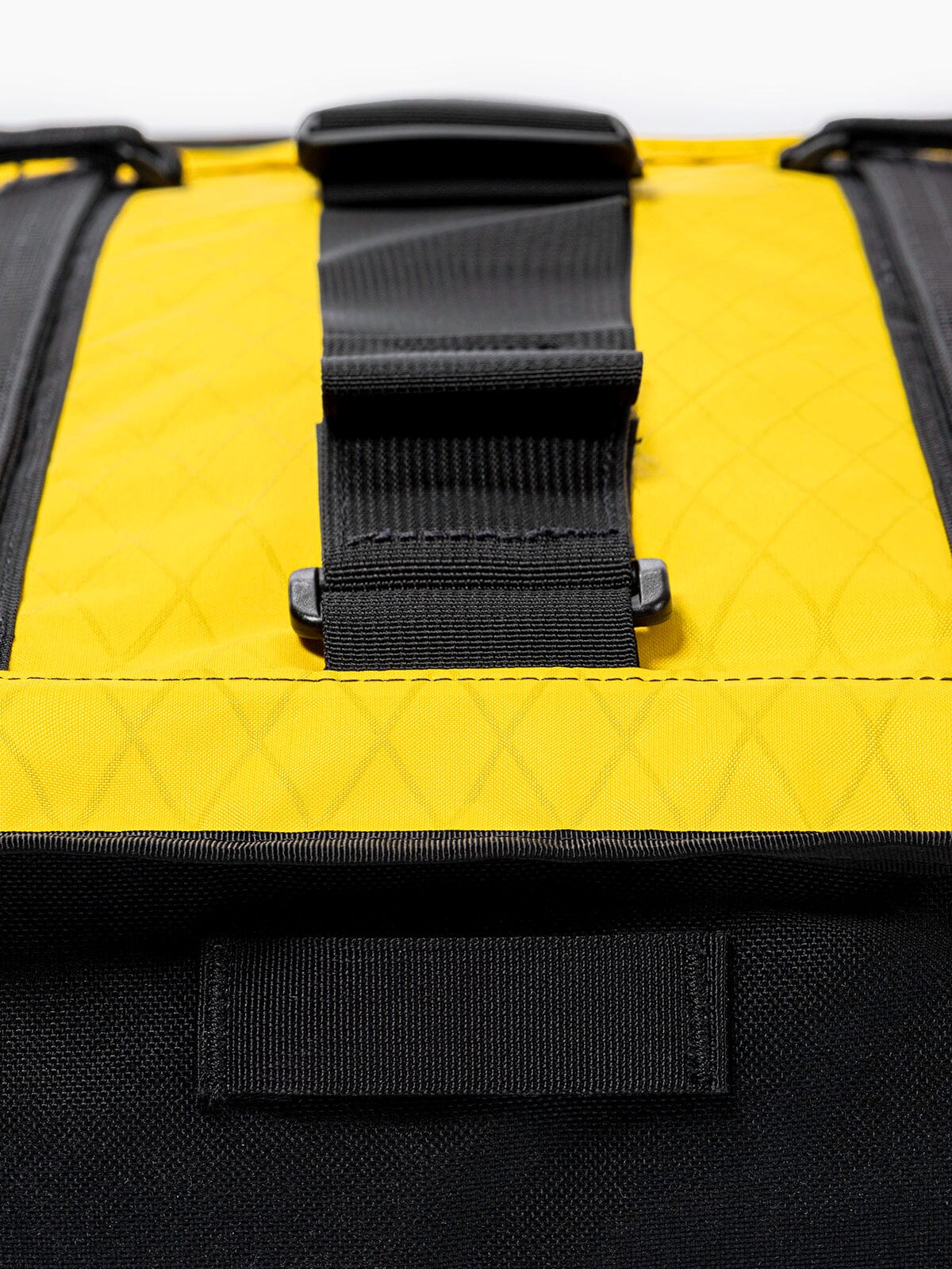 R6 Arkiv Field Pack 40L byMission Workshop - 耐候性バッグ&テクニカルアパレル - サンフランシスコ&ロサンゼルス - 耐久性に優れたバッグ - 永久保証