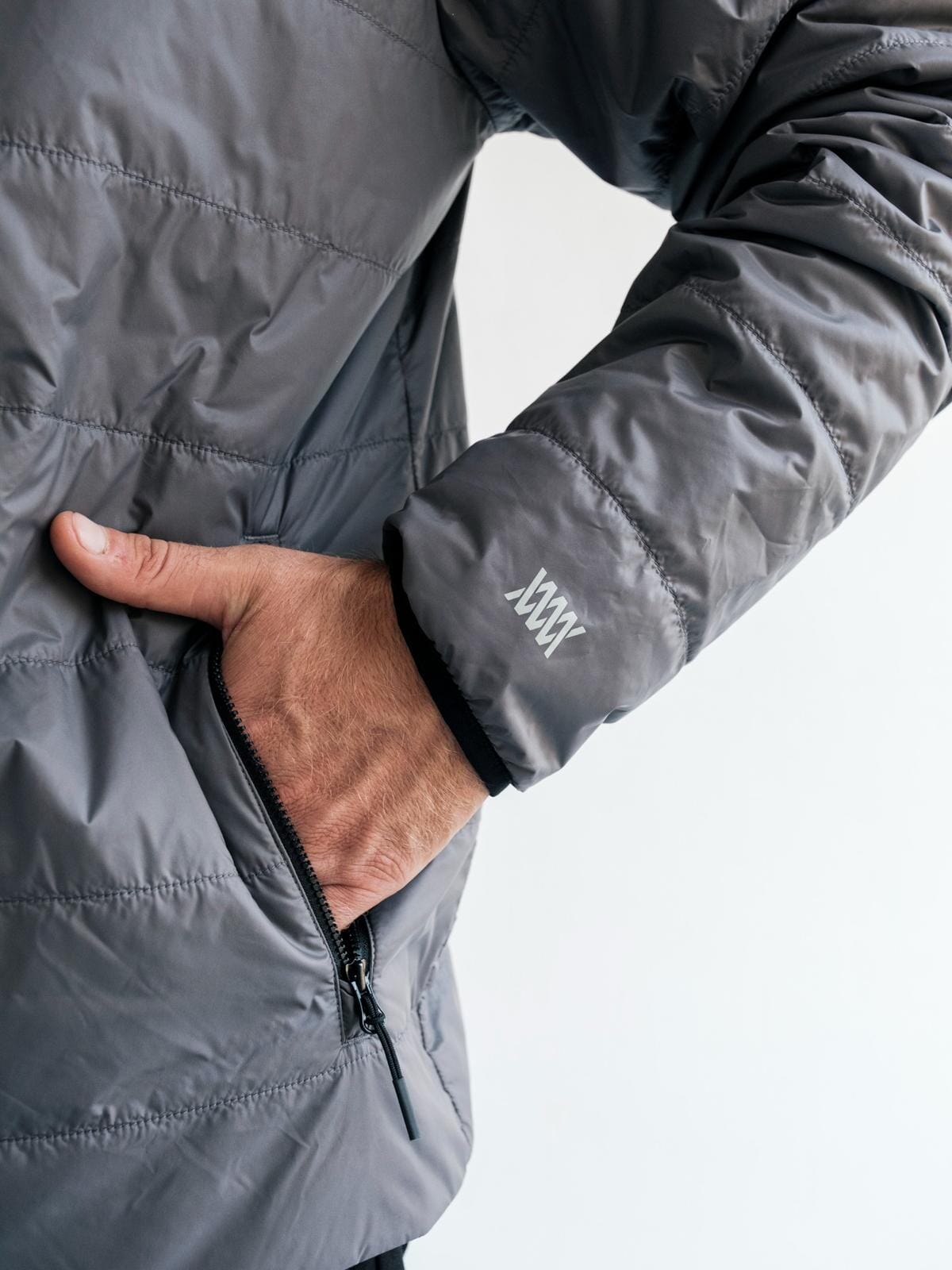 Onyx byMission Workshop - 耐候性バッグ&テクニカルアパレル - サンフランシスコ&ロサンゼルス - 耐久性に優れた作り - 永久保証