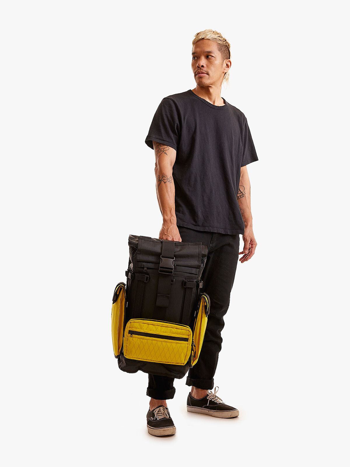 ノッチ・テック・ポーチ byMission Workshop - 耐候性バッグ&テクニカルアパレル - サンフランシスコ&ロサンゼルス - 耐久性に優れた作り - 永久保証