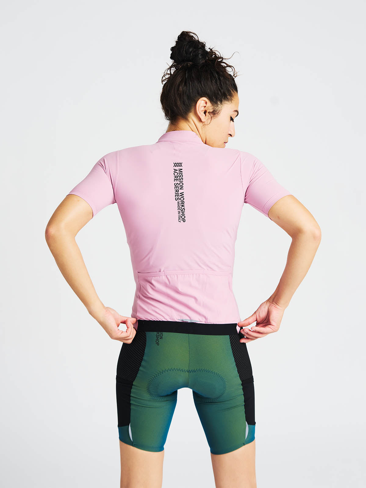 Mission Pro Jersey Women's byMission Workshop - 耐候性バッグ&テクニカルアパレル - サンフランシスコ&ロサンゼルス - 耐久性に優れた作り - 永久保証