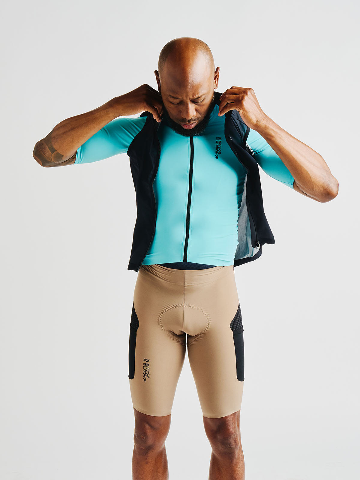 Altosphere Vest byMission Workshop - 耐候性バッグ&テクニカルアパレル - サンフランシスコ&ロサンゼルス - 耐久性に優れた作り - 永久保証