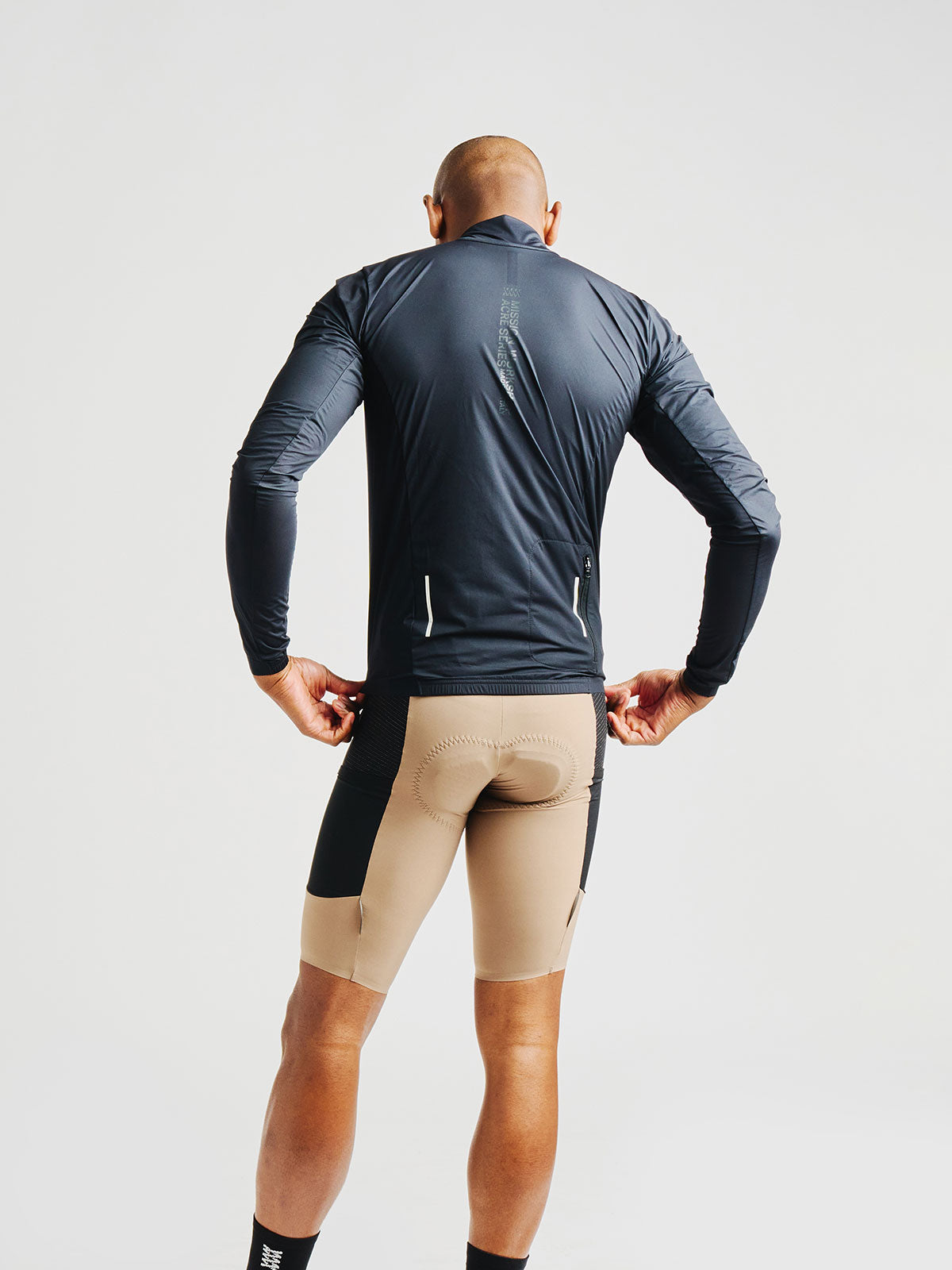 Altosphere Jacket byMission Workshop - 耐候性バッグ&テクニカルアパレル - サンフランシスコ&ロサンゼルス - 耐久性に優れた作り - 永久保証