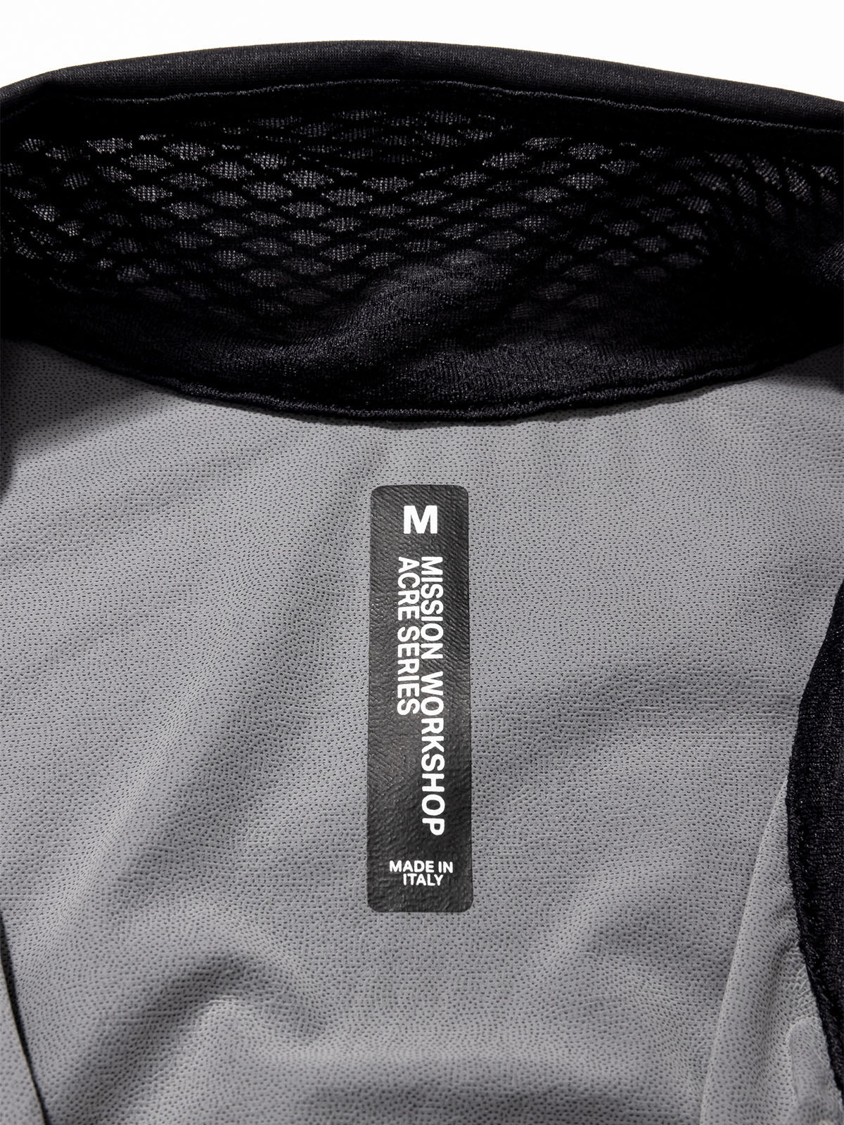 Altosphere Vest byMission Workshop - 耐候性バッグ&テクニカルアパレル - サンフランシスコ&ロサンゼルス - 耐久性に優れた作り - 永久保証