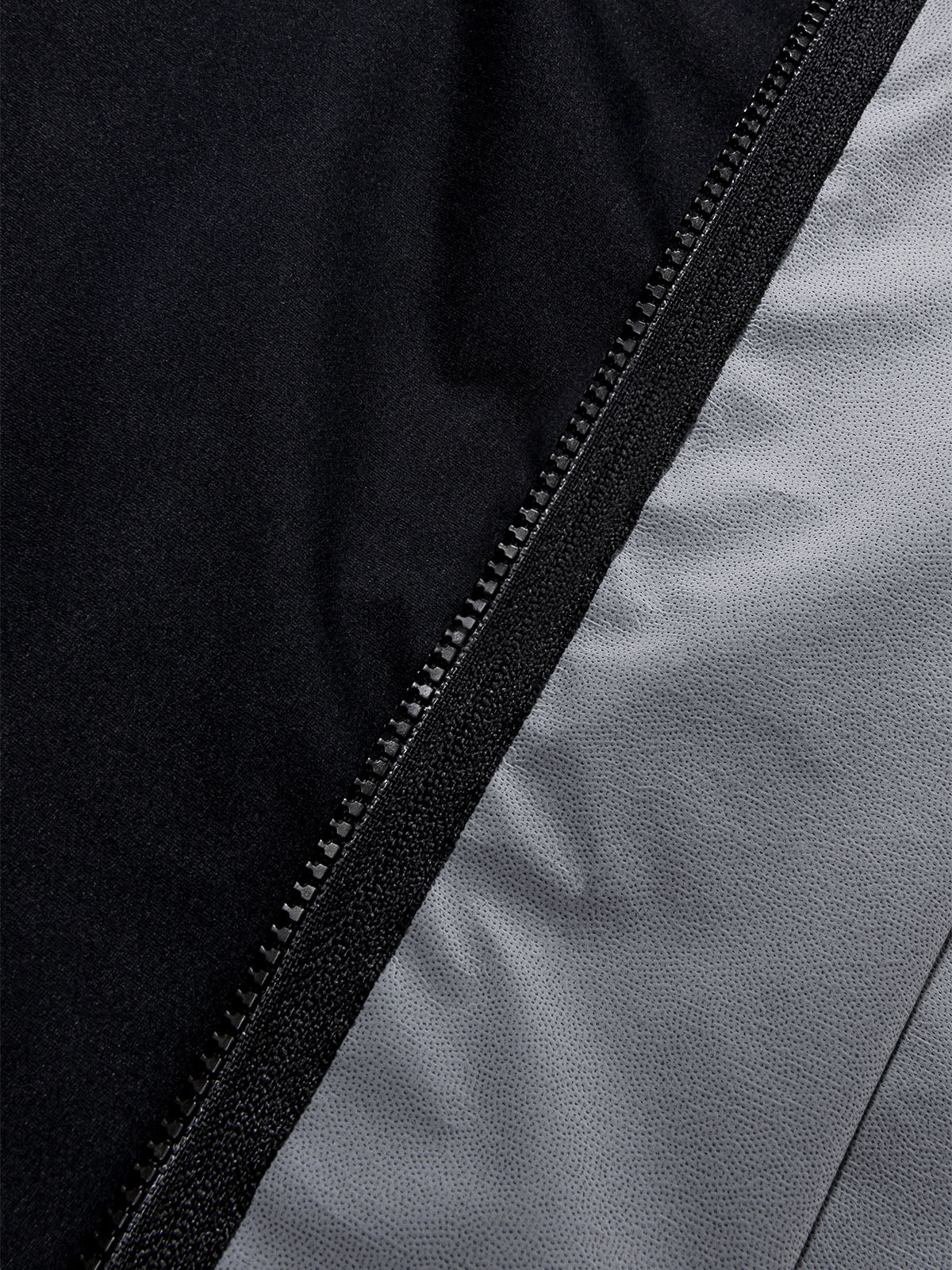 Altosphere Vest byMission Workshop - 耐候性バッグ&テクニカルアパレル - サンフランシスコ&ロサンゼルス - 耐久性に優れた作り - 永久保証