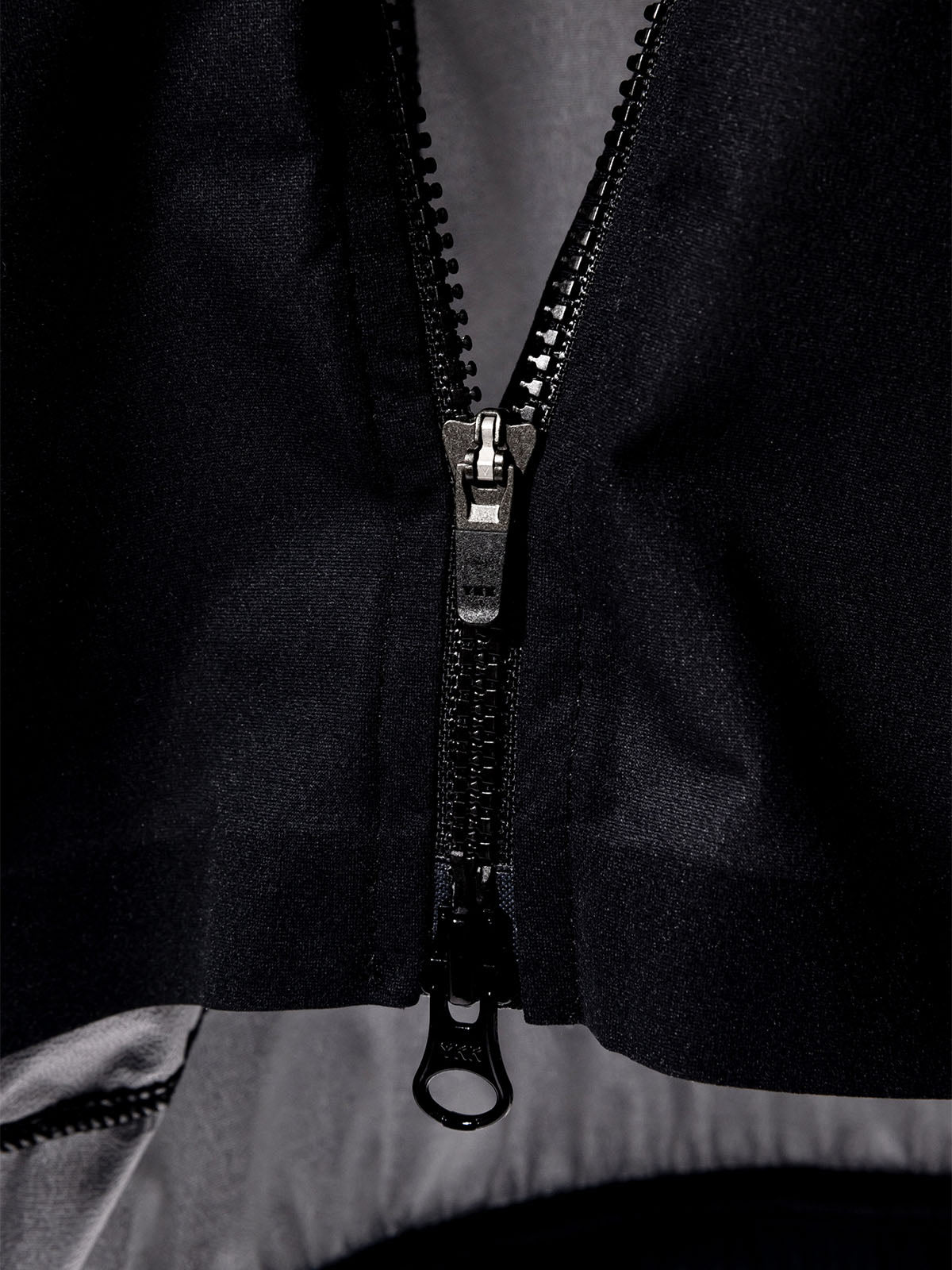 Altosphere Vest byMission Workshop - 耐候性バッグ&テクニカルアパレル - サンフランシスコ&ロサンゼルス - 耐久性に優れた作り - 永久保証