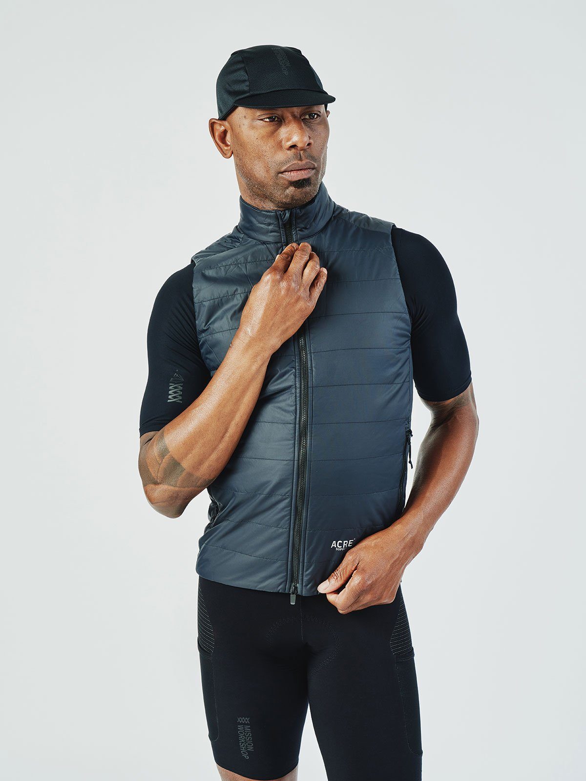 Acre Series Vest byMission Workshop - 耐候性バッグ&テクニカルアパレル - サンフランシスコ&ロサンゼルス - 耐久性に優れた作り - 永久保証