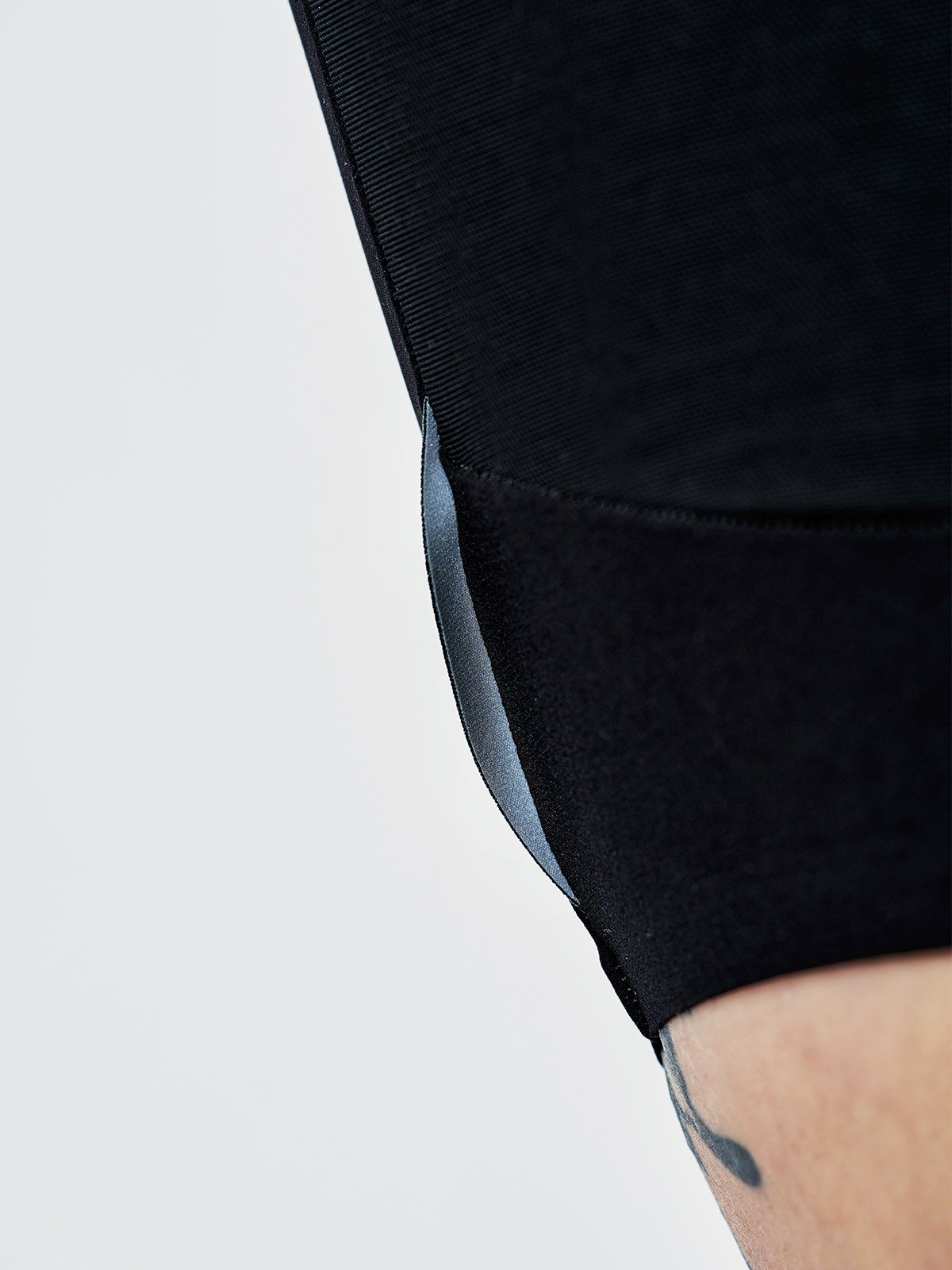 Mission Pro Bib Women's byMission Workshop - 耐候性バッグ&テクニカルアパレル - サンフランシスコ&ロサンゼルス - 耐久性に優れた作り - 永久保証