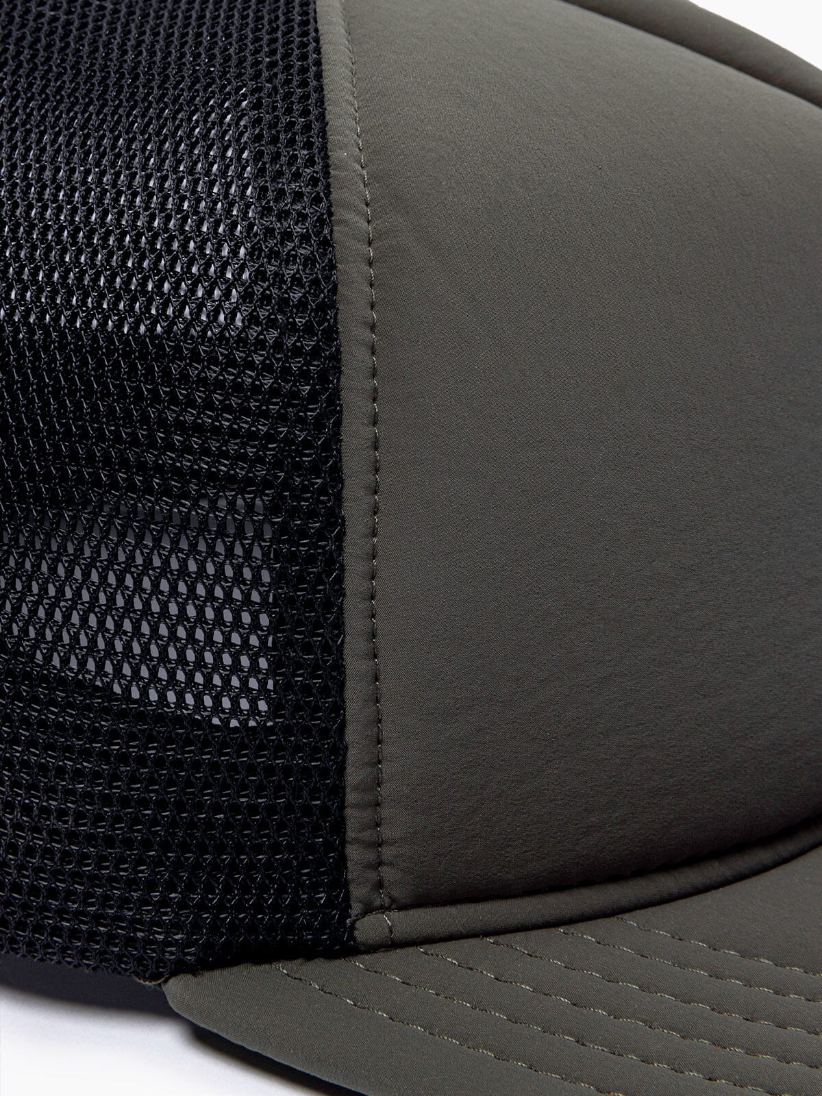 Convoy byMission Workshop - 耐候性バッグ&テクニカルアパレル - サンフランシスコ&ロサンゼルス - 耐久性に優れた作り - 永久保証