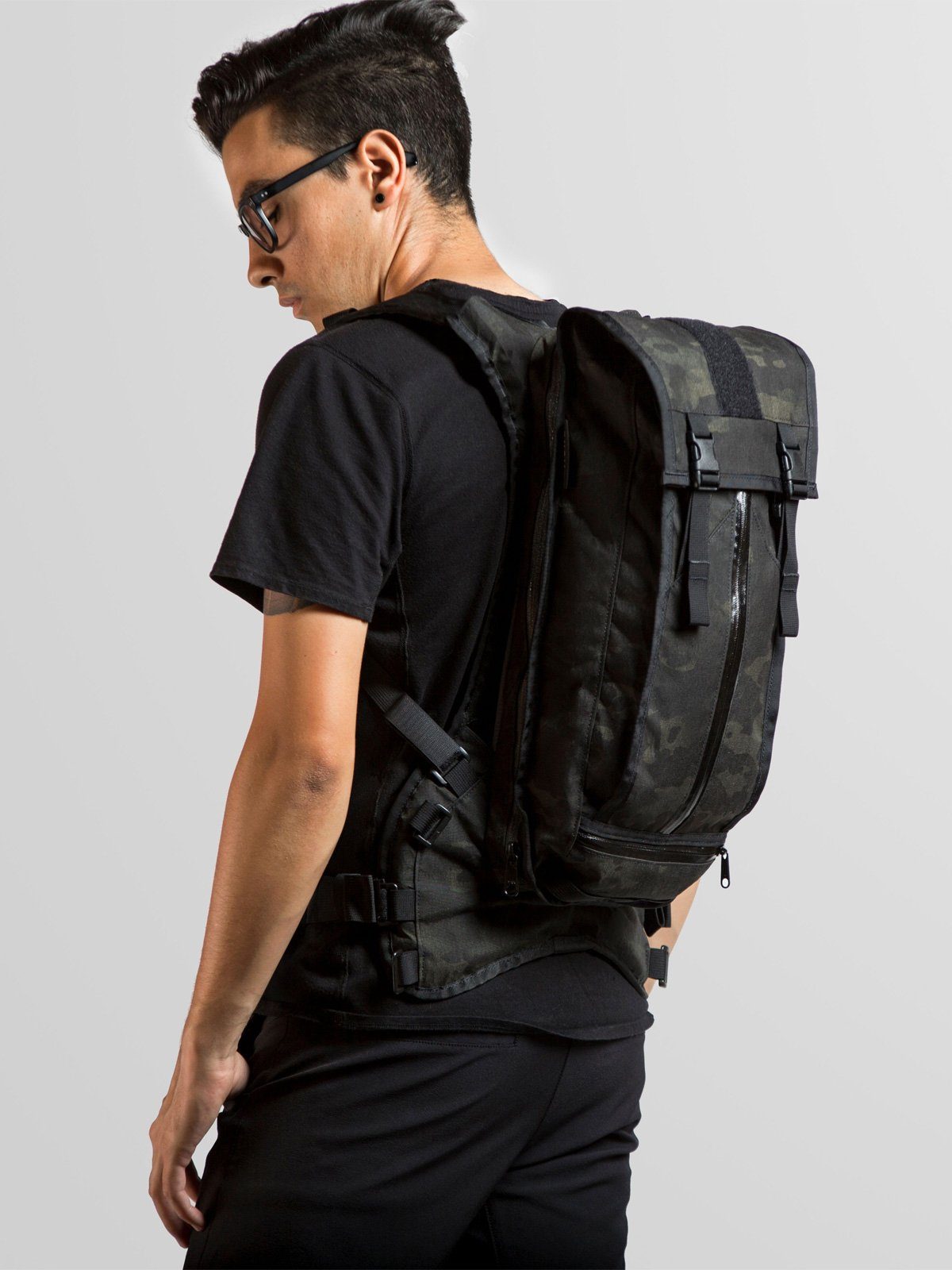 Hauser 10L byMission Workshop - 耐候性バッグ&テクニカルアパレル - サンフランシスコ&ロサンゼルス - 耐久性に優れた作り - 永久保証