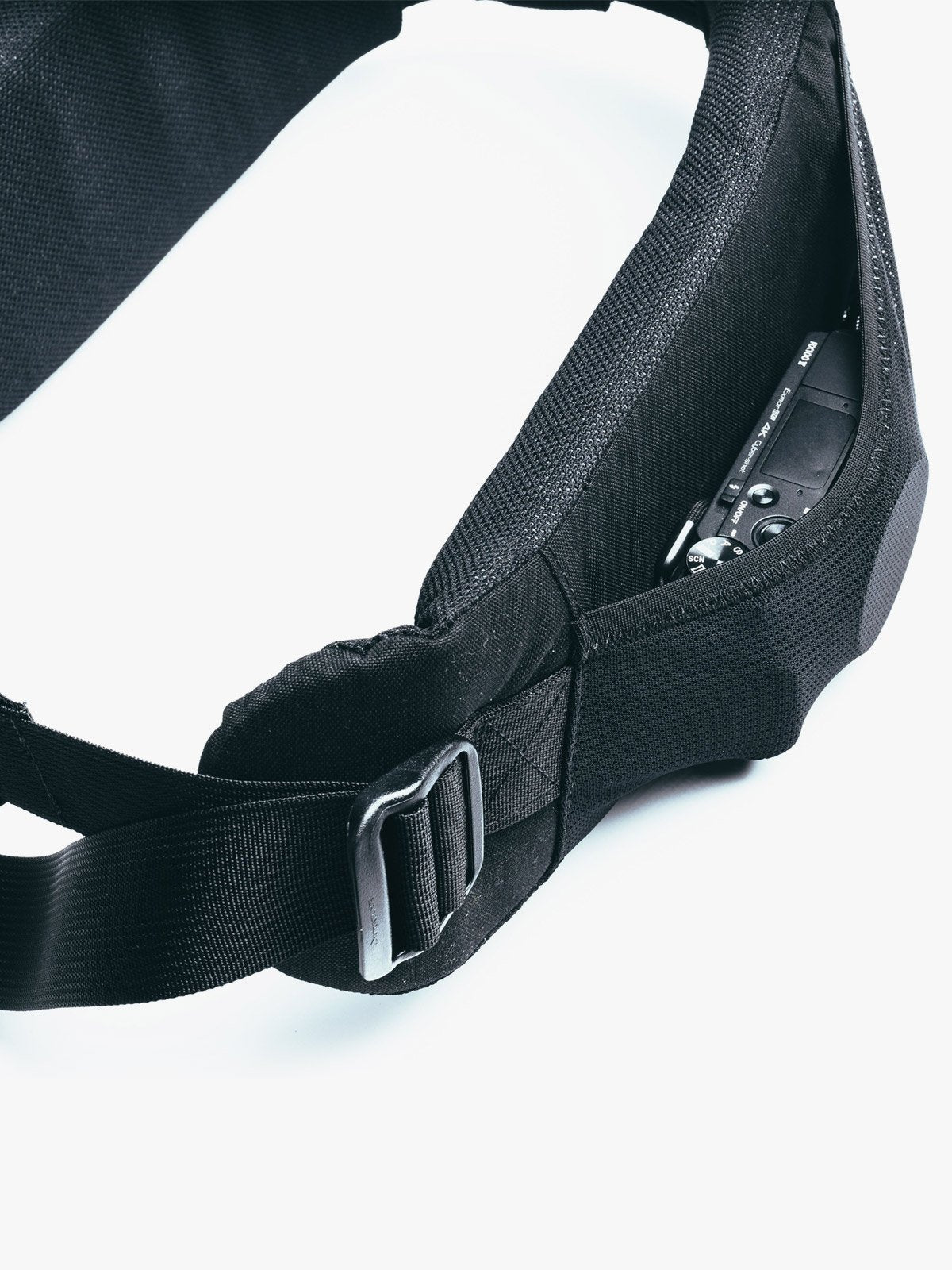 The Radian Expedition Waist-Belt byMission Workshop - 耐候性バッグ&テクニカルアパレル - サンフランシスコ&ロサンゼルス - 耐久性に優れた作り - 永久保証