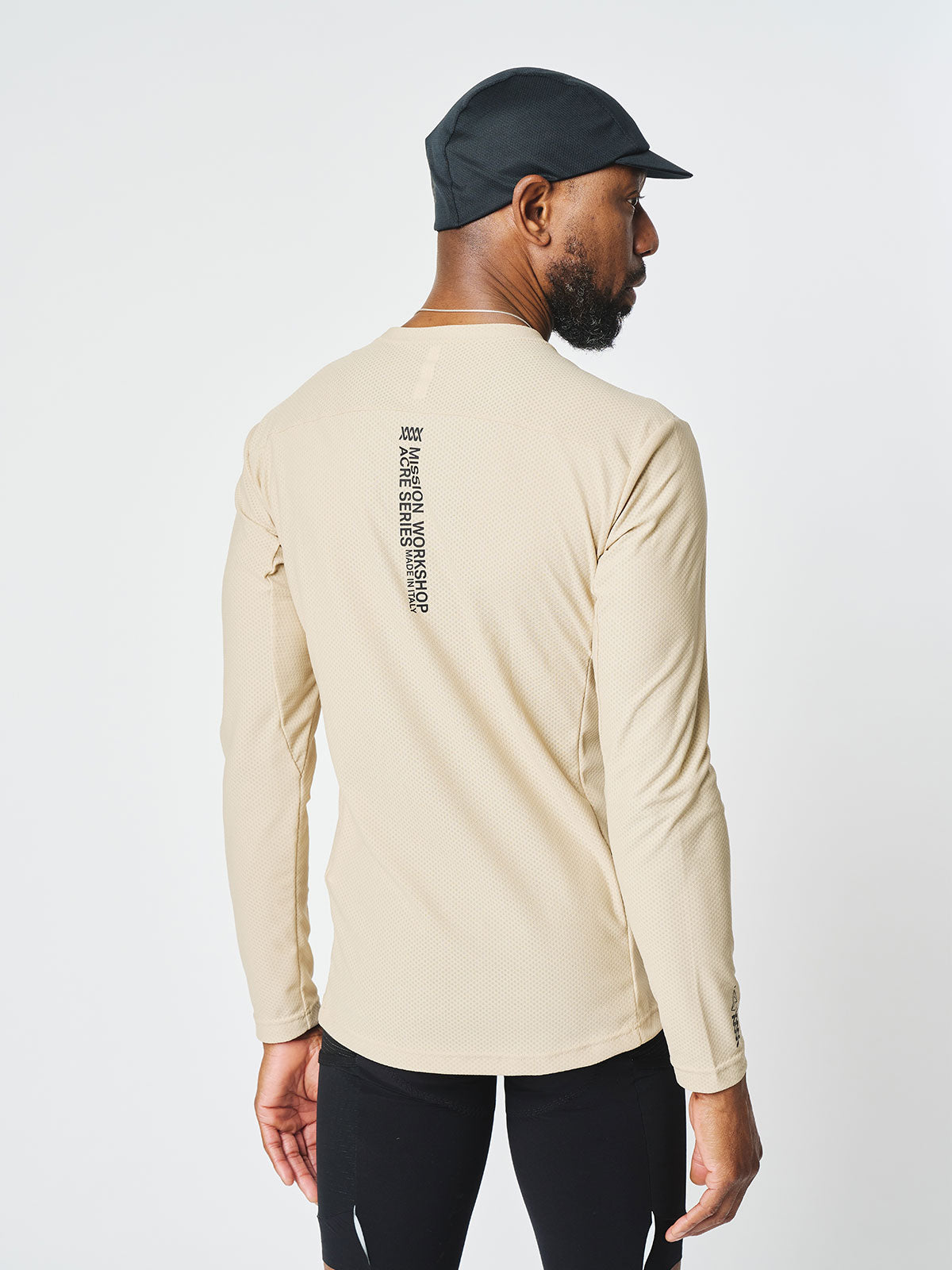 Mission Pro Tech Tee : LS Men's byMission Workshop - 耐候性バッグ&テクニカル アパレル - サンフランシスコ&ロサンゼルス - 耐久性に優れた作り - 永久保証