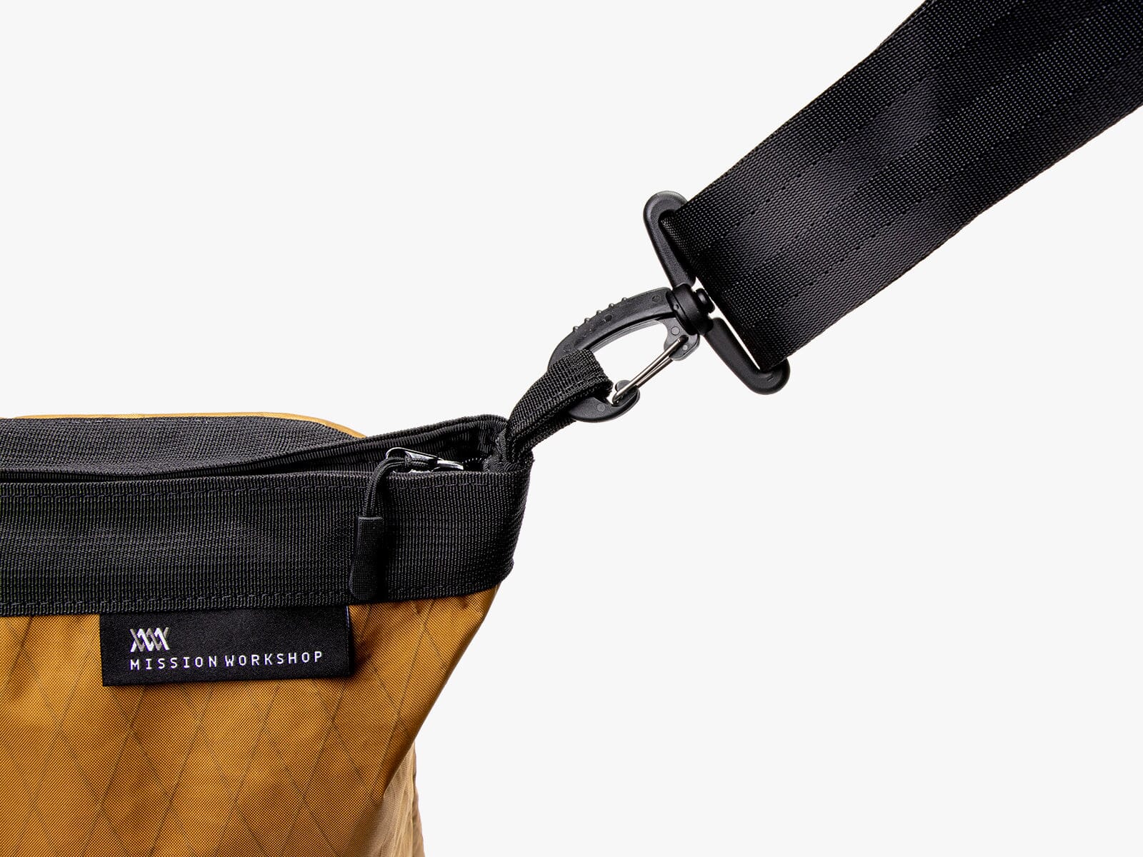 Helix 15L Tote byMission Workshop - 耐候性バッグ&テクニカルアパレル - サンフランシスコ&ロサンゼルス - 耐久性に優れた作り - 永久保証
