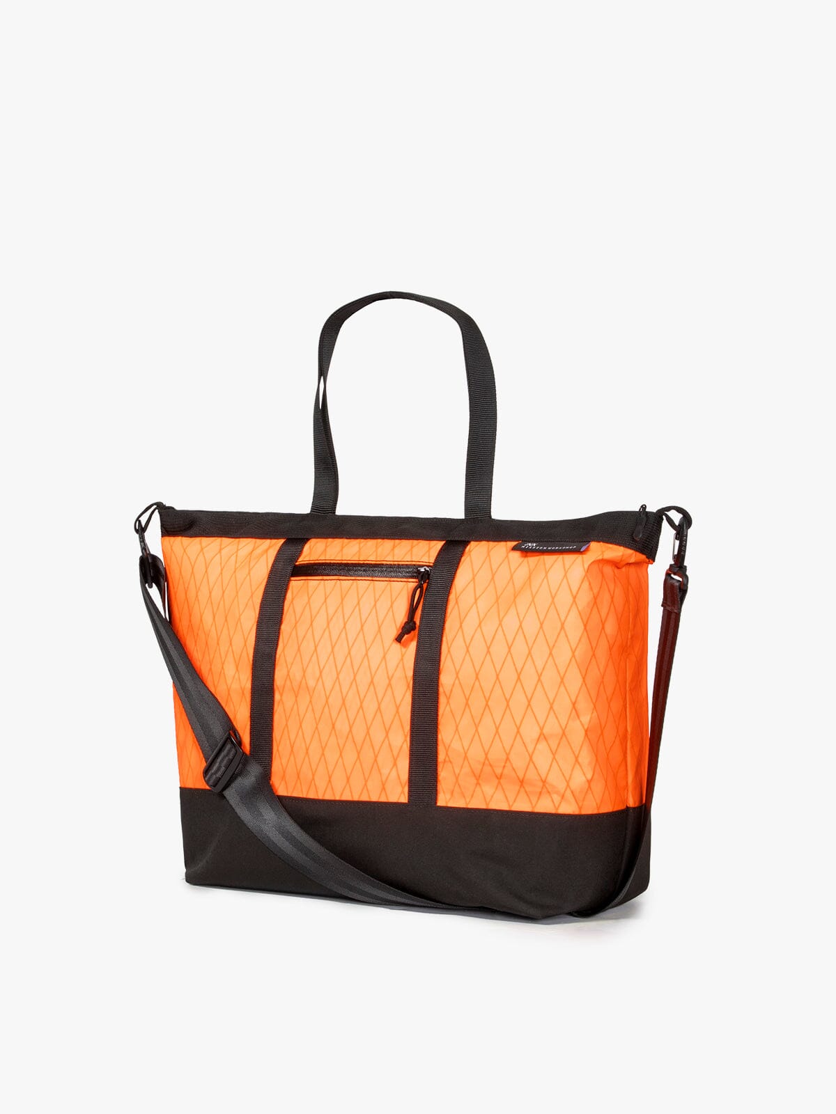Helix 15L Tote byMission Workshop - 耐候性バッグ&テクニカルアパレル - サンフランシスコ&ロサンゼルス - 耐久性に優れた作り - 永久保証