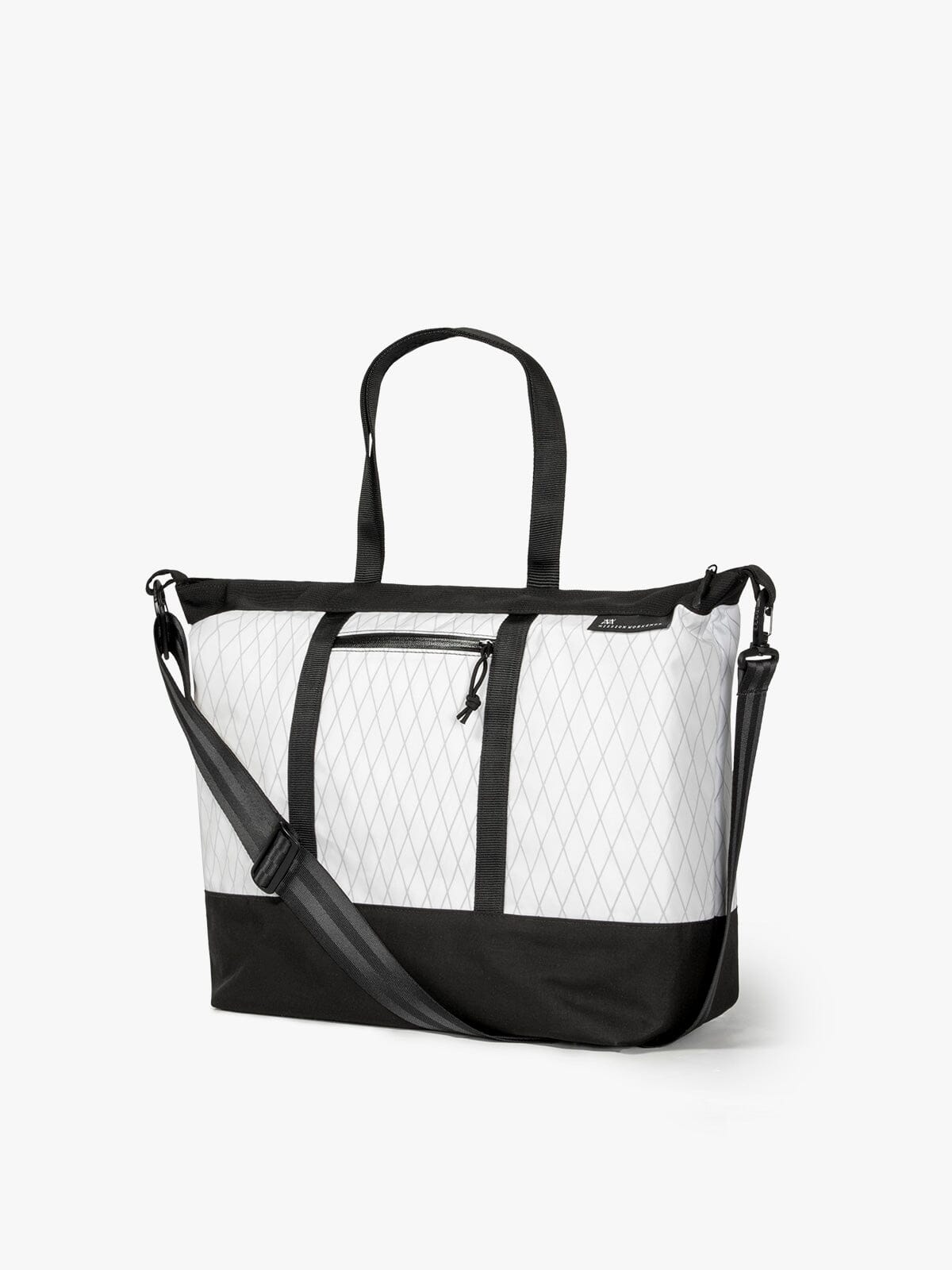 Helix 15L Tote byMission Workshop - 耐候性バッグ&テクニカルアパレル - サンフランシスコ&ロサンゼルス - 耐久性に優れた作り - 永久保証