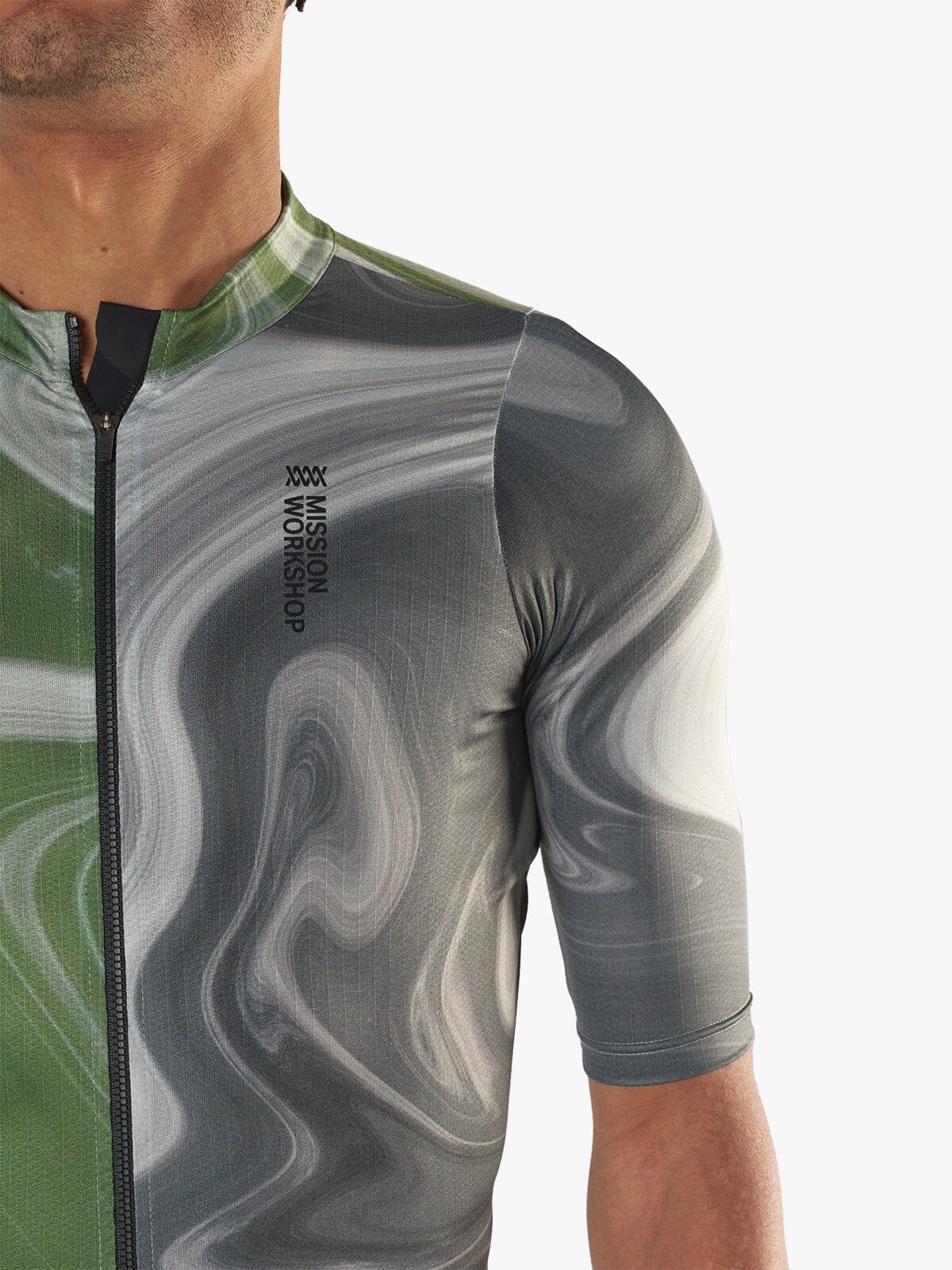 Mission Pro Jersey Men's : Flow byMission Workshop - 耐候性バッグ & テクニカル アパレル - サンフランシスコ & ロサンゼルス - 耐久性に優れた製品 - 永久保証